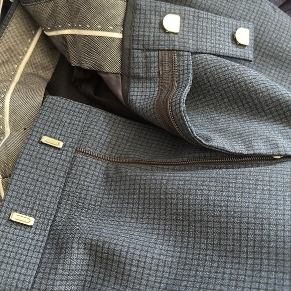 NWT‼️Hugo Boss Leenon Dark Blue grid flat front Dress Pants size 36R/ 29”inseam - Picture 4 of 9